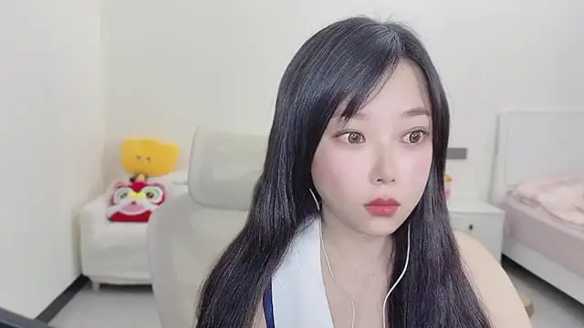 Yumi yuni online show from March 17, 2026, 12:26 am