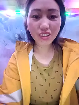 hot-luna- online show from March 21, 2026, 9:18 pm