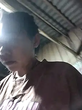 Snapshot of Bella-222 chatting on April 4, 2026, 1:52 pm Bella-222 online show from April 4, 2026, 1:52 pm