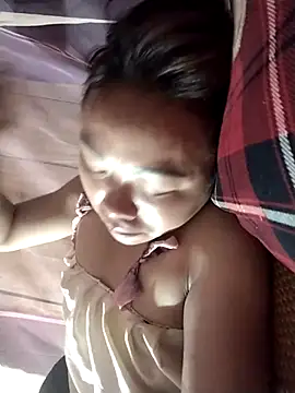 Snapshot of Bella-222 chatting on April 6, 2026, 9:16 pm Bella-222 online show from April 6, 2026, 9:16 pm