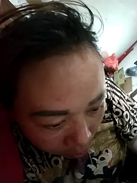 Snapshot of Bella-222 chatting on April 15, 2026, 6:09 am Bella-222 online show from April 15, 2026, 6:09 am