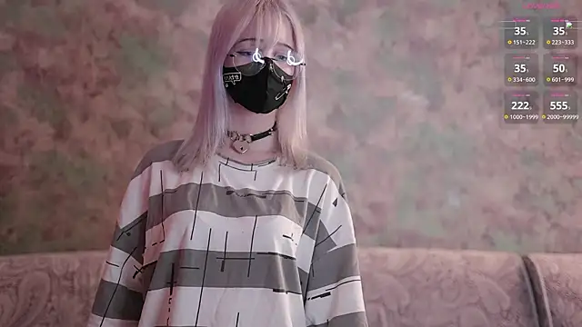 Snapshot of Yunakiss chatting on March 1, 2026, 9:17 pm Yunakiss online show from March 1, 2026, 9:17 pm