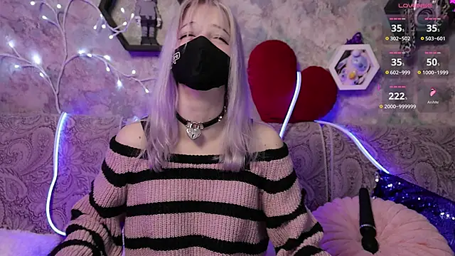 Yunakiss online show from March 16, 2026, 9:19 pm