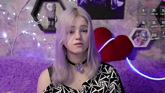 Yunakiss online show from March 19, 2026, 9:41 pm