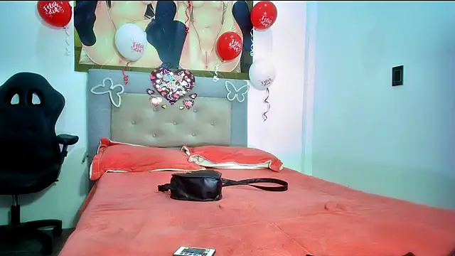 Snapshot of MEW_ALIX chatting on February 25, 2026, 1:43 pm MEW ALIX online show from February 25, 2026, 1:43 pm