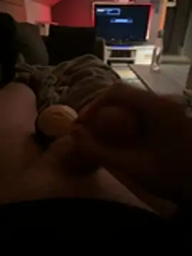 DasmannlicheModel online show from February 12, 2026, 9:43 pm