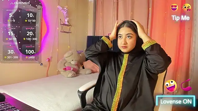 Snapshot of SamiraAwada chatting on February 4, 2026, 6:03 pm SamiraAwada online show from February 4, 2026, 6:03 pm