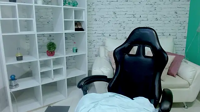 Snapshot of mariana_blondee chatting on February 12, 2026, 11:16 am mariana blondee online show from February 12, 2026, 11:16 am