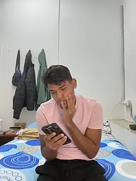 Snapshot of DavShi chatting on February 14, 2026, 1:08 pm DavShi online show from February 14, 2026, 1:08 pm