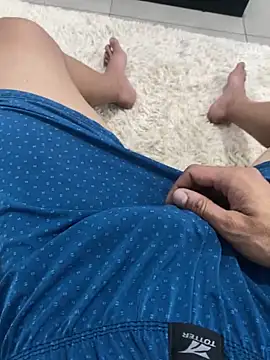 Novinhoknalha online show from April 30, 2026, 4:30 am