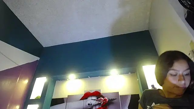 gygy fox 09 online show from April 10, 2026, 9:52 pm