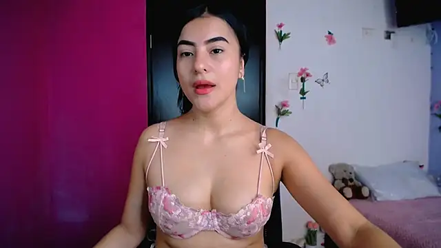 Snapshot of charlotte_petit_ chatting on February 26, 2026, 4:06 pm charlotte petit online show from February 26, 2026, 4:06 pm