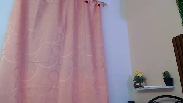 Snapshot of calimasalas2 chatting on February 14, 2026, 11:23 pm calimasalas2 online show from February 14, 2026, 11:23 pm