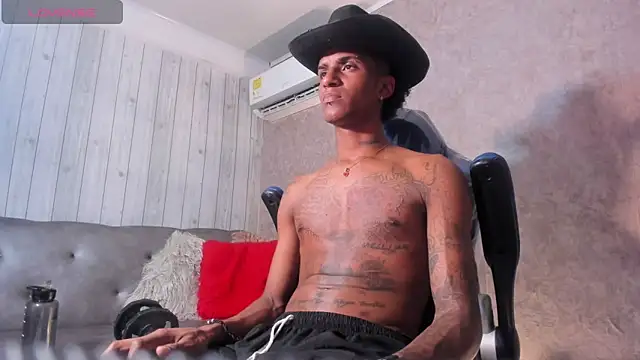 scarlettqueenx online show from February 19, 2026, 8:16 pm