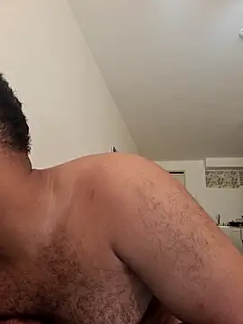 Snapshot of KLEYTON33 chatting on February 5, 2026, 2:33 pm KLEYTON33 online show from February 5, 2026, 2:33 pm