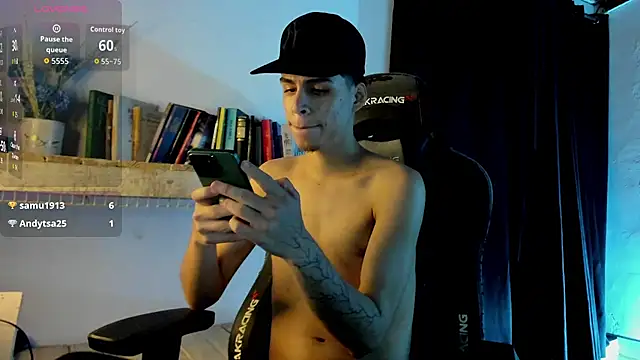 Snapshot of juan_posada chatting on February 17, 2026, 5:15 am juan posada online show from February 17, 2026, 5:15 am