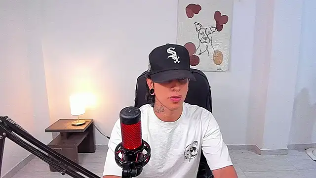 paisa hotx online show from February 3, 2026, 1:15 am