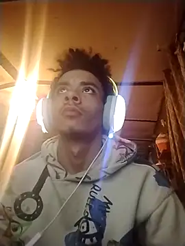 Snapshot of spooky425hd chatting on February 28, 2026, 11:06 pm spooky425hd online show from February 28, 2026, 11:06 pm