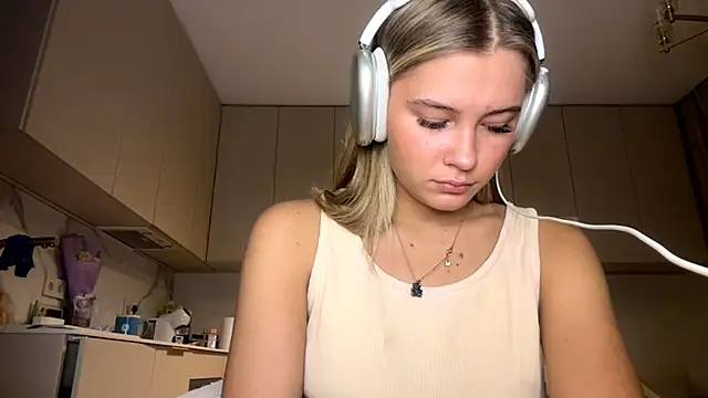 SeveralDip online show from March 8, 2026, 3:21 am