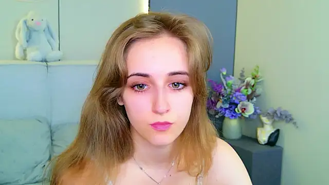 Snapshot of Tara_Keats chatting on July 18, 2026, 10:41 am Tara Keats online show from July 18, 2026, 10:41 am