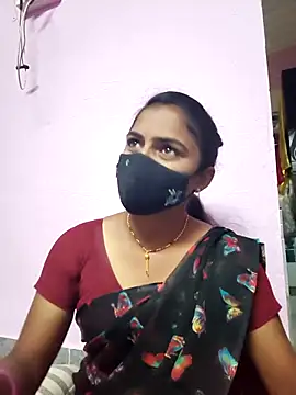 Tamil Hot Shana online show from February 18, 2026, 4:41 am