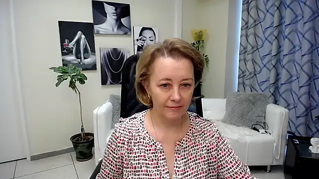 MONA W online show from February 8, 2026, 6:28 am