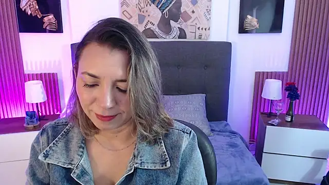 milfsecret69 online show from May 14, 2026, 11:06 am