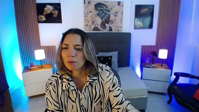 milfsecret69 online show from May 23, 2026, 10:52 am