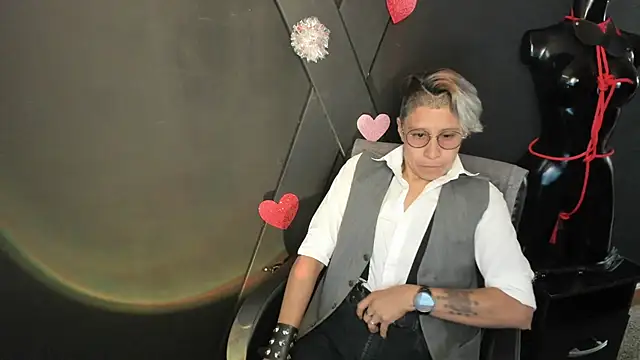 Kali Panther online show from February 10, 2026, 1:37 pm