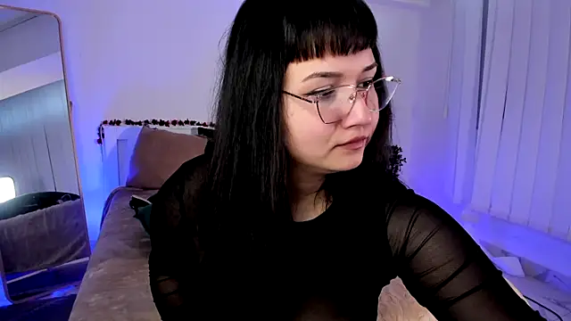 Briana Mayy online show from March 29, 2026, 2:17 pm