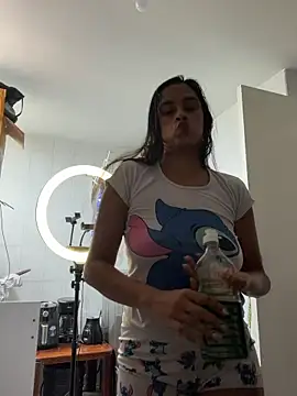 LunaHeat online show from April 4, 2026, 5:10 pm