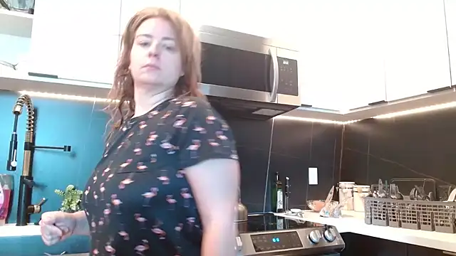 Snapshot of HazelSkyesChat chatting on June 3, 2026, 3:17 pm HazelSkyesChat online show from June 3, 2026, 3:17 pm