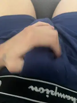 Snapshot of bugballs1 chatting on February 5, 2026, 11:20 pm bugballs1 online show from February 5, 2026, 11:20 pm