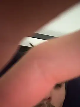 Snapshot of bugballs1 chatting on February 11, 2026, 7:52 pm bugballs1 online show from February 11, 2026, 7:52 pm