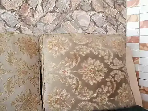 Snapshot of minniemoreee chatting on February 5, 2026, 12:54 pm minniemoreee online show from February 5, 2026, 12:54 pm