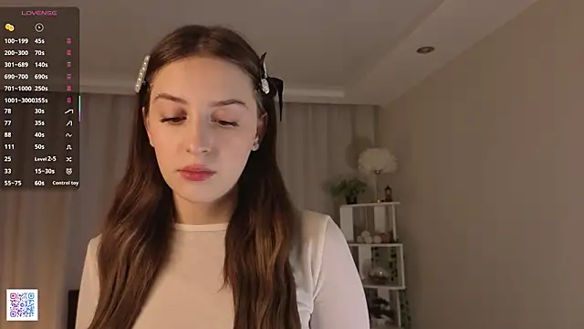 LeanneDinkle online show from March 19, 2026, 4:27 am