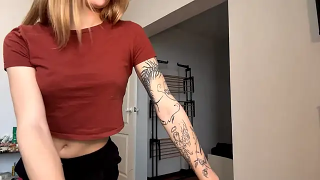 Tiffany Muse online show from February 3, 2026, 6:40 am