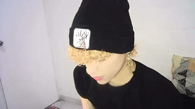 Snapshot of lucke_collins22 chatting on March 2, 2026, 8:10 am lucke collins22 online show from March 2, 2026, 8:10 am