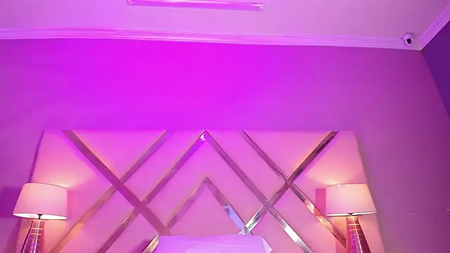 Snapshot of KiaraEverly chatting on February 4, 2026, 2:12 pm KiaraEverly online show from February 4, 2026, 2:12 pm