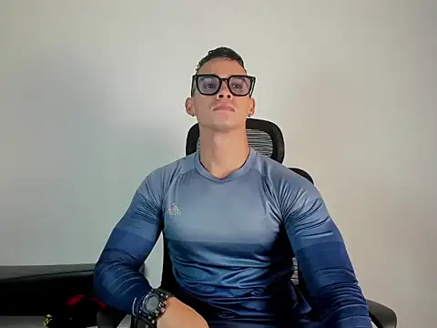 Snapshot of CRISTHIAN_WOLF1 chatting on February 15, 2026, 9:22 pm CRISTHIAN WOLF1 online show from February 15, 2026, 9:22 pm