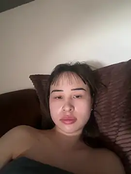 Just-Lilly online show from February 12, 2026, 9:59 am