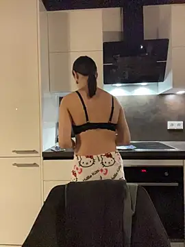 Just-Lilly online show from March 29, 2026, 3:34 pm