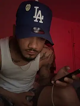 Snapshot of EnanoVerga chatting on February 6, 2026, 1:25 pm EnanoVerga online show from February 6, 2026, 1:25 pm