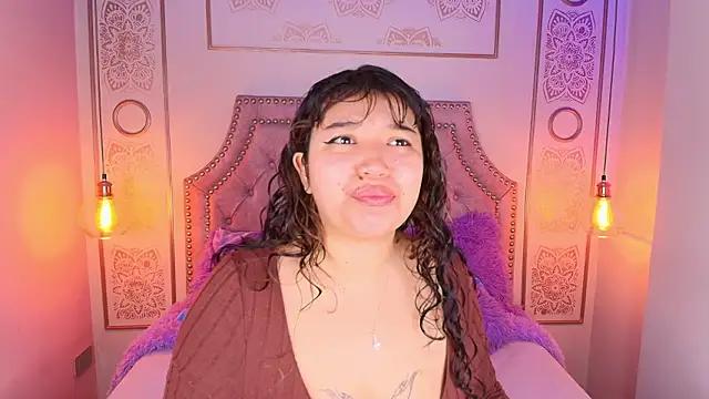 Honny Blaice  online show from February 16, 2026, 12:01 pm