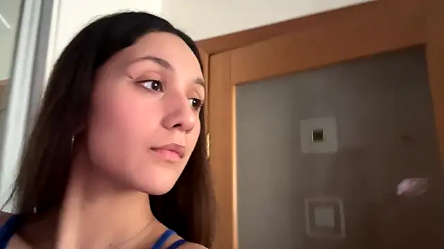 Snapshot of SelinaNoir chatting on February 21, 2026, 8:37 am SelinaNoir online show from February 21, 2026, 8:37 am