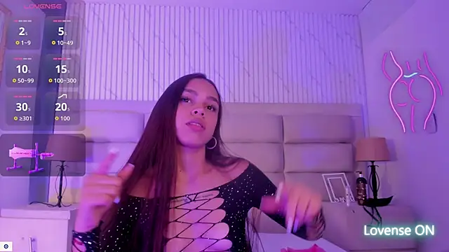 CarolineFyre online show from February 15, 2026, 7:51 am