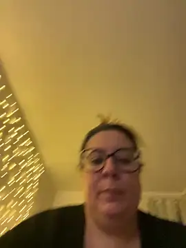 JasmineGlow7 online show from March 13, 2026, 6:03 pm