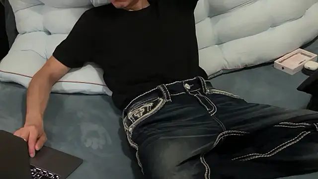 Mardelrey online show from March 6, 2026, 3:41 pm