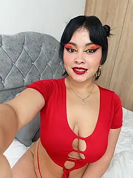 Snapshot of zoe_love18 chatting on May 7, 2026, 4:40 am zoe love18 online show from May 7, 2026, 4:40 am