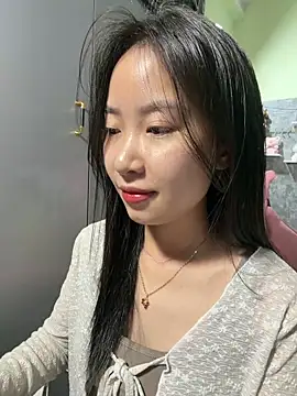 Linne6789 online show from May 9, 2026, 3:17 pm